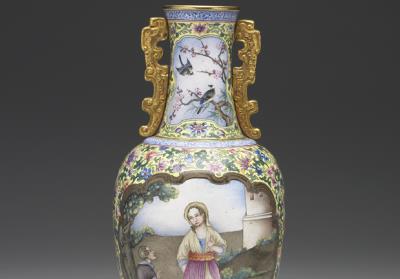 图片[2]-Painted enamel vase with illustration of western figures. Qianlong reign (1736-1795), Qing dynasty.-China Archive